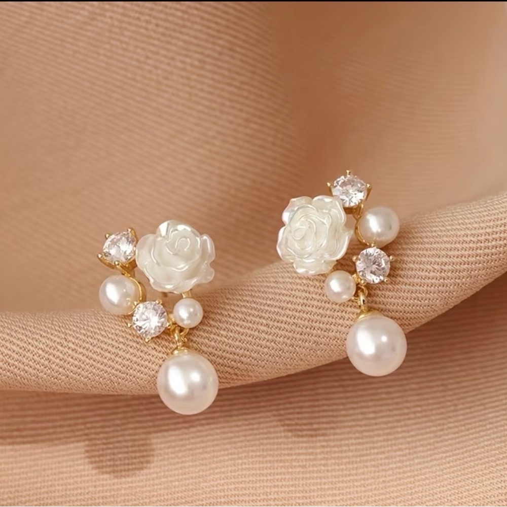 Gold-Tone Pearl & White Rose Drop Earrings  NEW and so pretty
